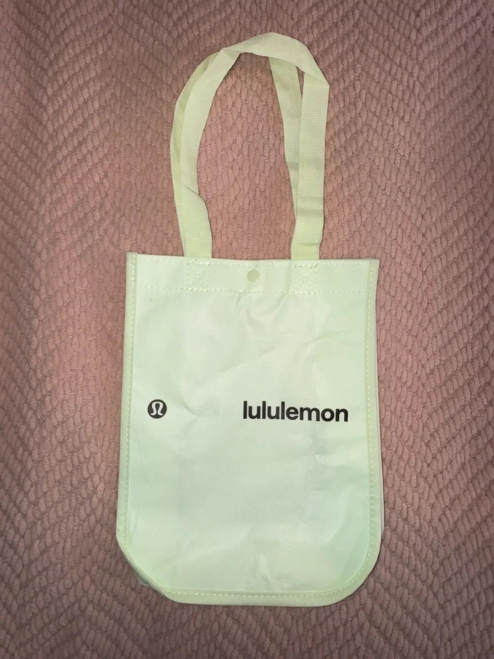Lululemon store merchandise reusable bag. Small mint green